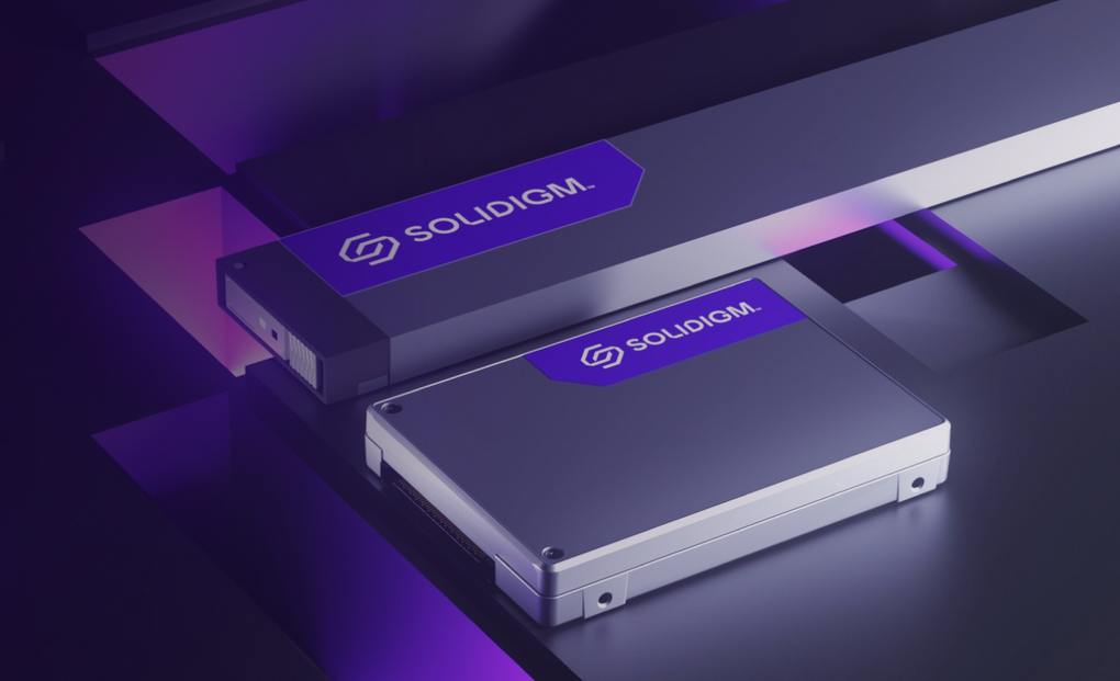 Solidigm D5-P5336高密度數(shù)據(jù)中心固態(tài)硬盤(pán)